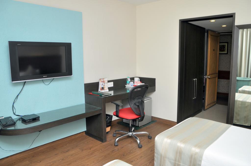 Indismart Hotel Καλκούτα Εξωτερικό φωτογραφία