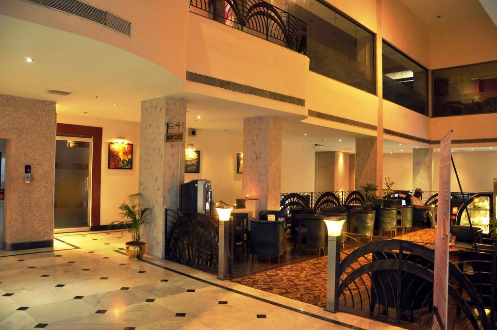 Indismart Hotel Καλκούτα Εξωτερικό φωτογραφία