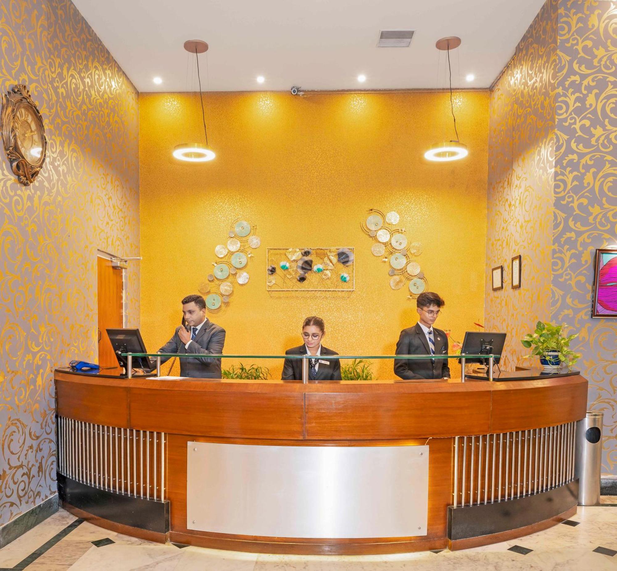 Indismart Hotel Καλκούτα Εξωτερικό φωτογραφία